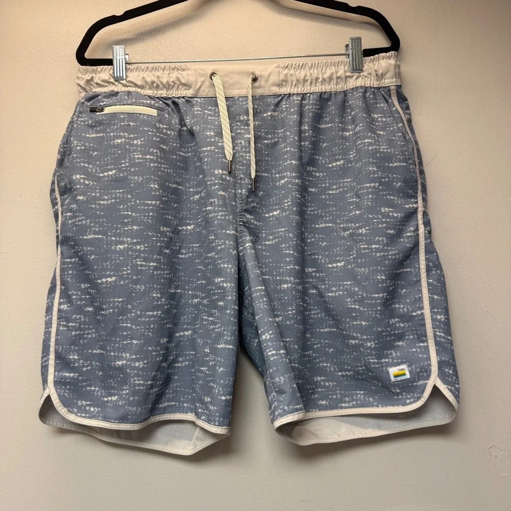 Vuori Banks Boardshorts Mens XXL Blue White‎ Excellent Recycled Stretch 7.5